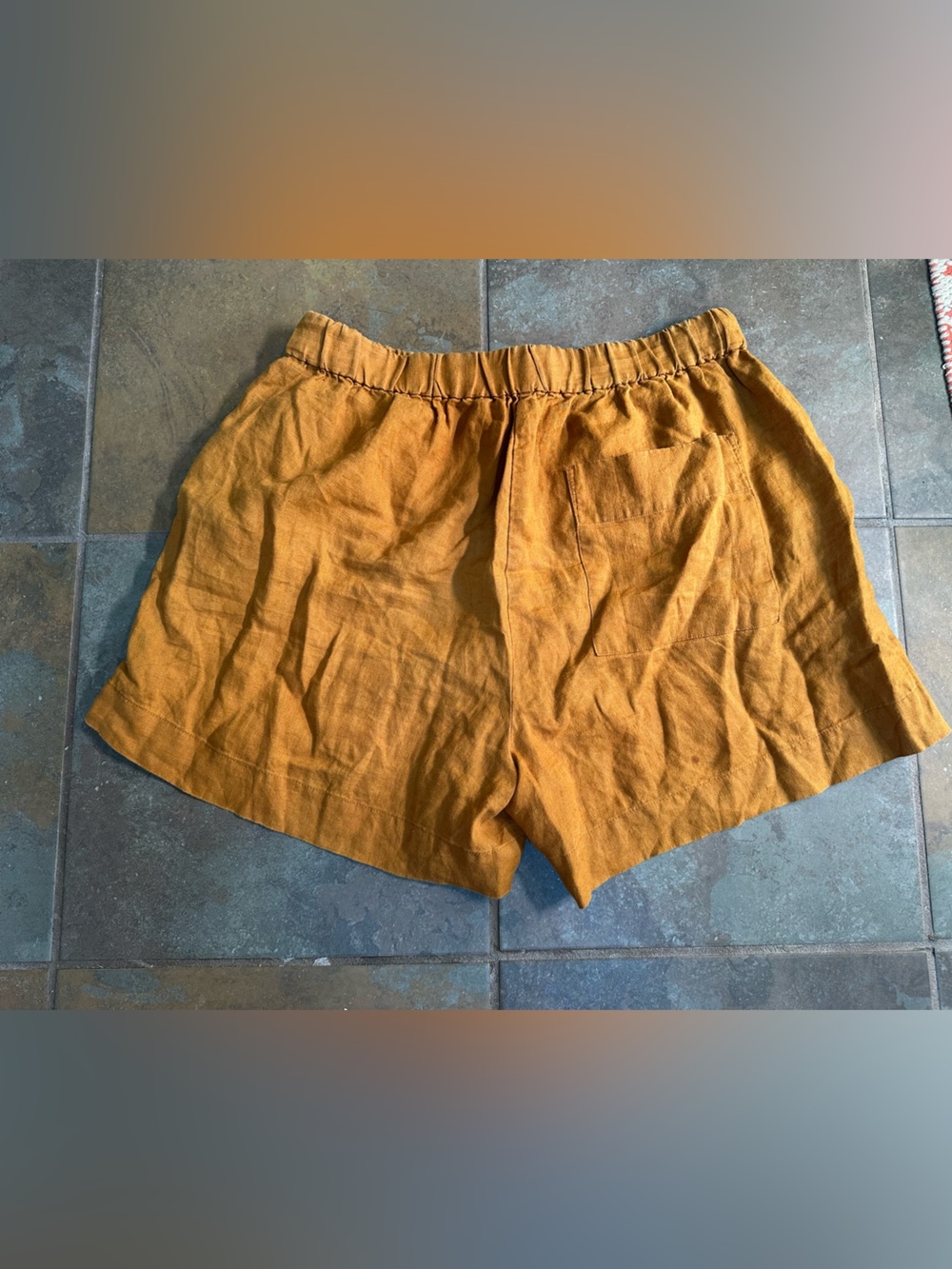 Everlane 100% Linen Shorts Womens Large Elastic Tan Rust Burnt Orange Pull On - Picture 3 of 8